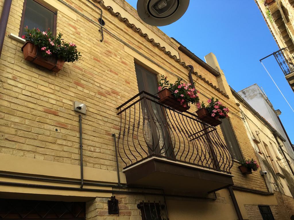 Guest House Dimora Fiorita Serracapriola Екстер'єр фото