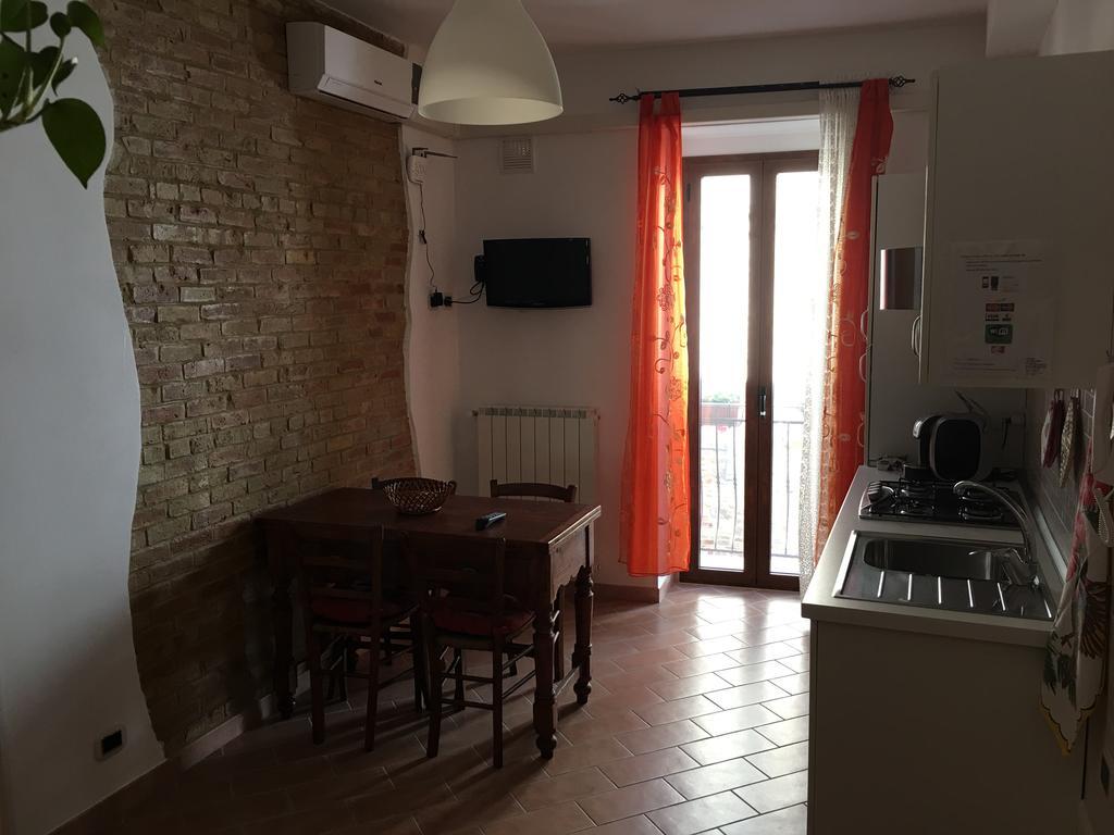 Guest House Dimora Fiorita Serracapriola Екстер'єр фото